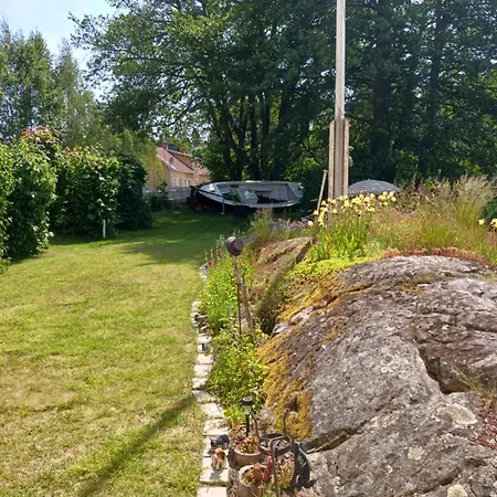 Gula Huset Bed & Breakfast Storebro Exterior photo